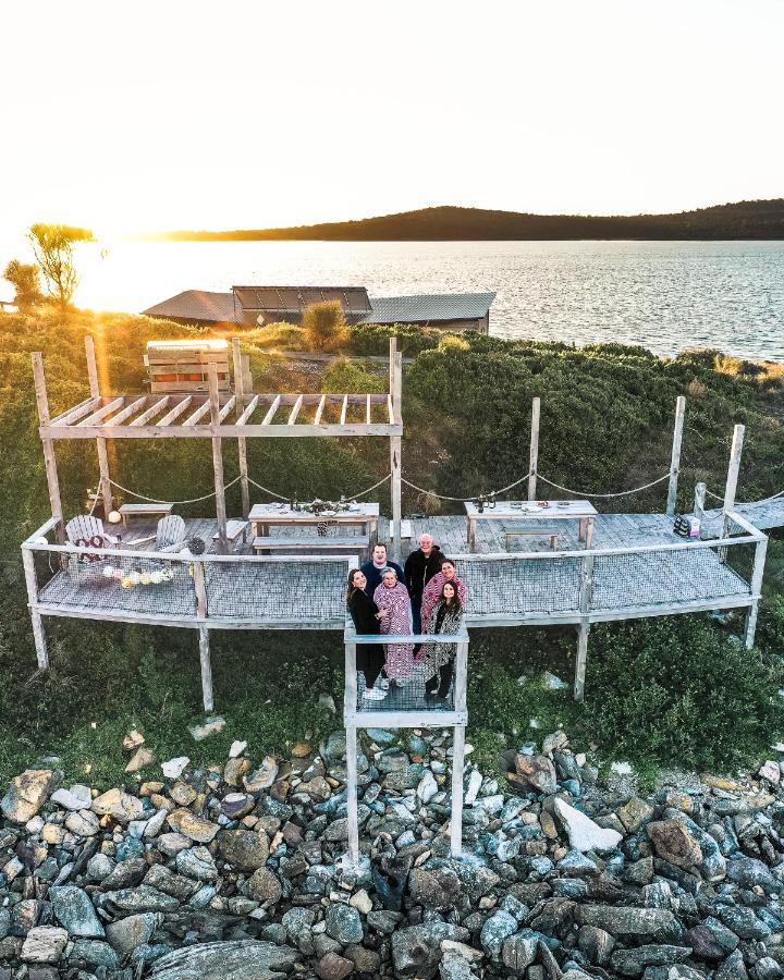 Picnic Island Hotel Coles Bay Exterior photo